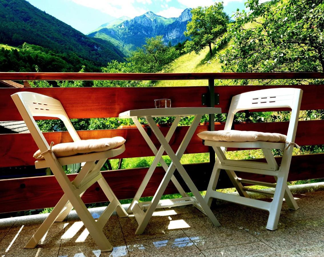Apartment And Garden House Among The Mountains Podbrdo ภายนอก รูปภาพ